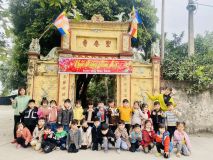 Hoạt động trải nghiệm thăm quan chùa Từ Am của các bé khối 5 tuổi khu Tổ Rồng